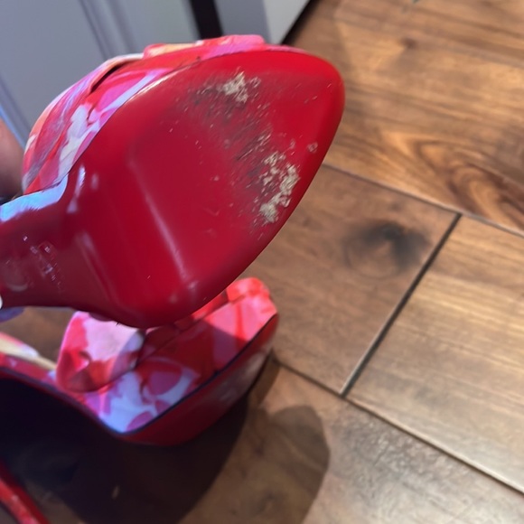 Christian Louboutin silk Volpi size 39 - Picture 6 of 7